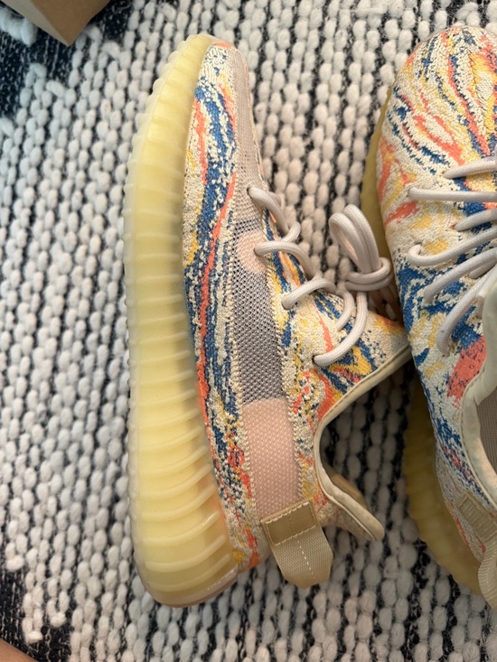Worn once adidas Yeezy Boost 350 V2 in color MX OAT. Women 8 and men 6.5 GW3773 main image 4